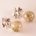 Pendientes Abeja Plata y Flor