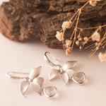Pendientes Delicate | PNDELI | Pendientes, para novias, de boda, plateados, de flores, de rama
