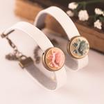 Pulsera Cuero Rosas | PLCURO | Pulsera, de cuero, blanca, de flores, rosa, azul