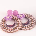 Pendientes Pocahontas | PNPOCA | Pendientes, de aro, de madera, morados, de ganchillo, de flores