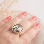 Anillo Bouquet | ANBOUQ | ANILLOS, anillo ajustable, de acero inoxidable, de cristal, de flores, negro
