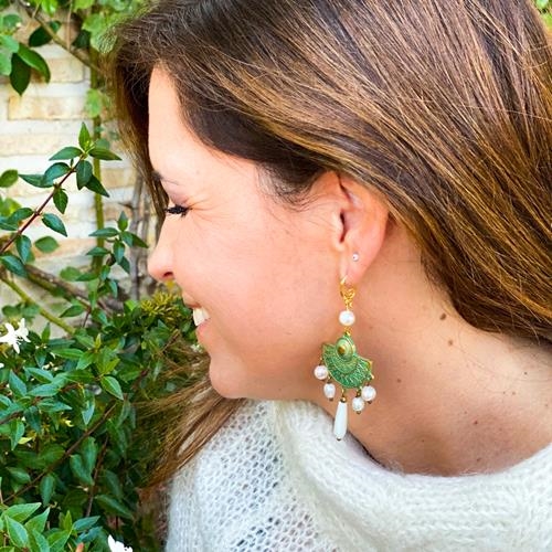 Pendientes Cleopatra Oro y Perlas | PNCLOR | pendientes, de, para, verdes, metal, patina, perlas, largos, novias, madreperla, chandelier, boda, fiesta