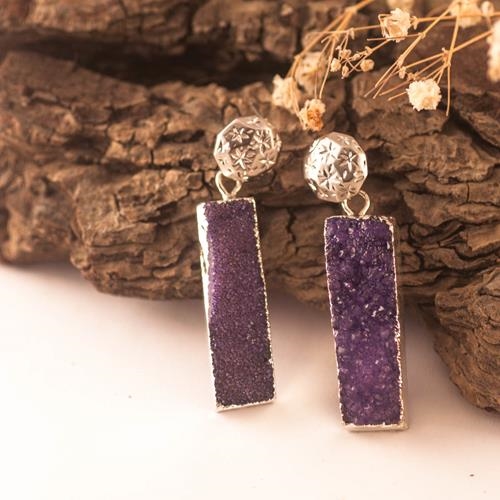 Pendientes Torre Morado | PNTOMO | Pendientes, Largos, Morados, de Plata