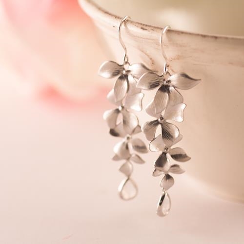 Pendientes Plata Orquídeas | PNPLOR | de orquideas, de plata, pendientes largos, pendientes de flores, de novias, para novias, de novia, de bodas, de plata, fiesta