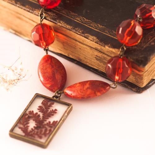 Collar Coral Rojo | COCORO | Collar, Collares, Rojos, Coral, Flor, Planta