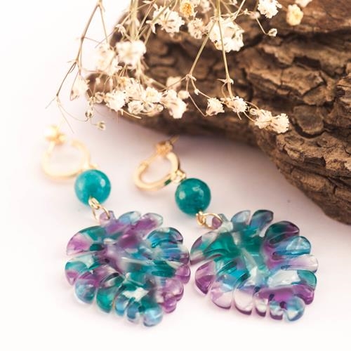 Pendientes Hoja y Calcedonia Verde Esmeralda | PNHOCV | Pendientes, Largos, de Piedras, de Calcedonias, Verdes, Morados