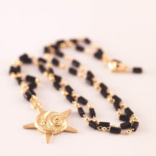 Collar Sol | COLLASO | collar, Collares, de oro, cadena, sol, luna, negro